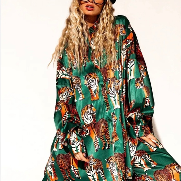 Dressed in LALA Green Tiger Top - Picture 3 of 13